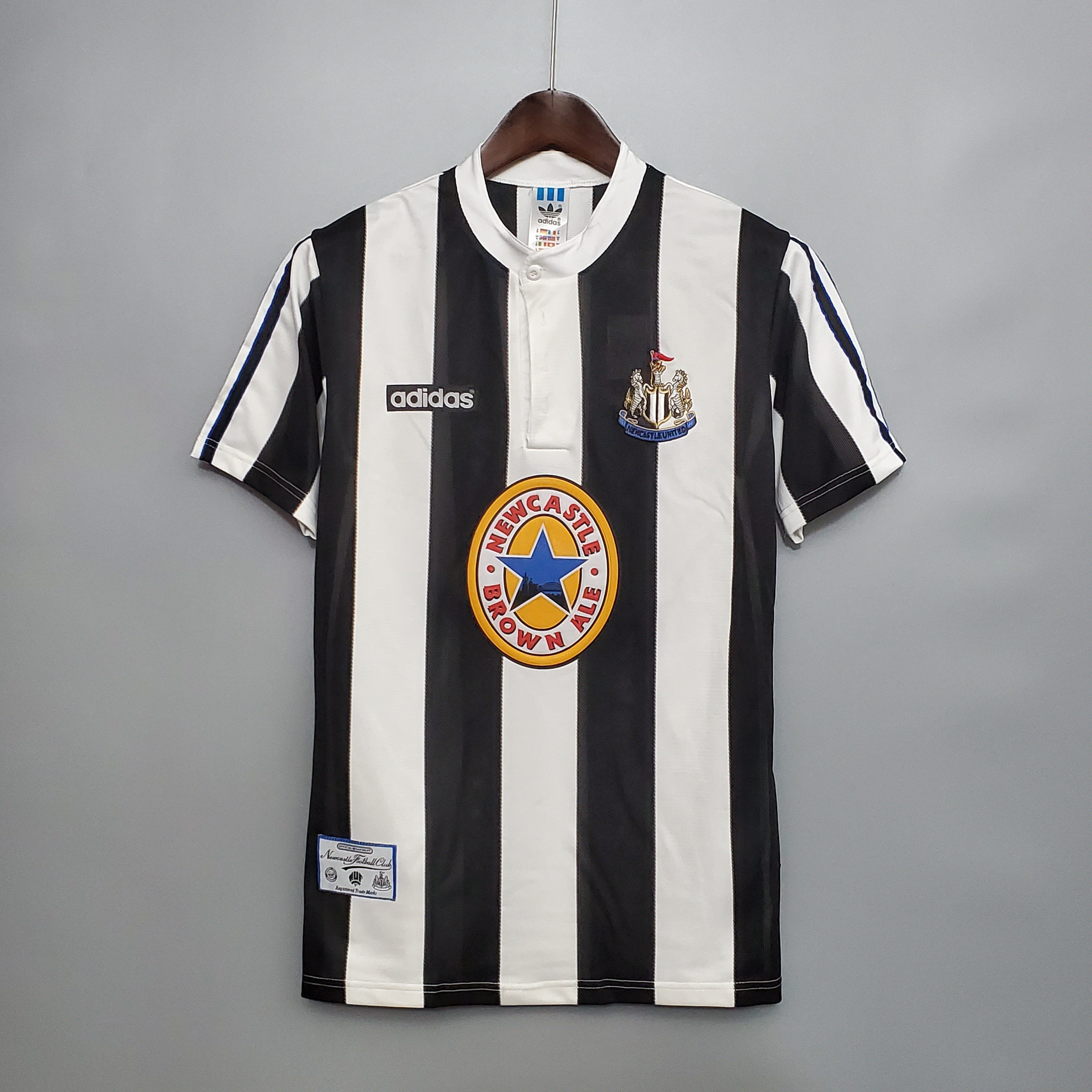 Newcastle Home Jersey 1995/97 Retro