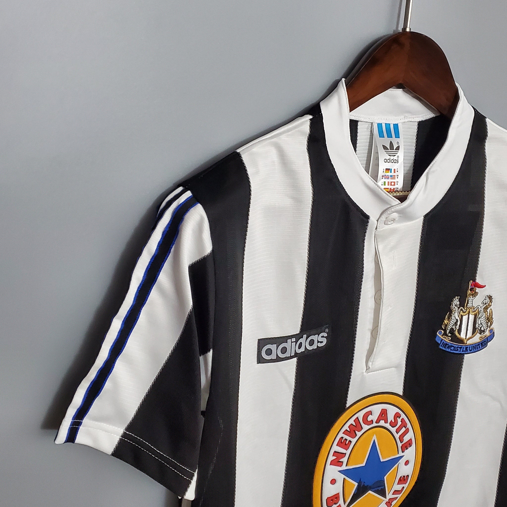 Newcastle Home Jersey 1995/97 Retro