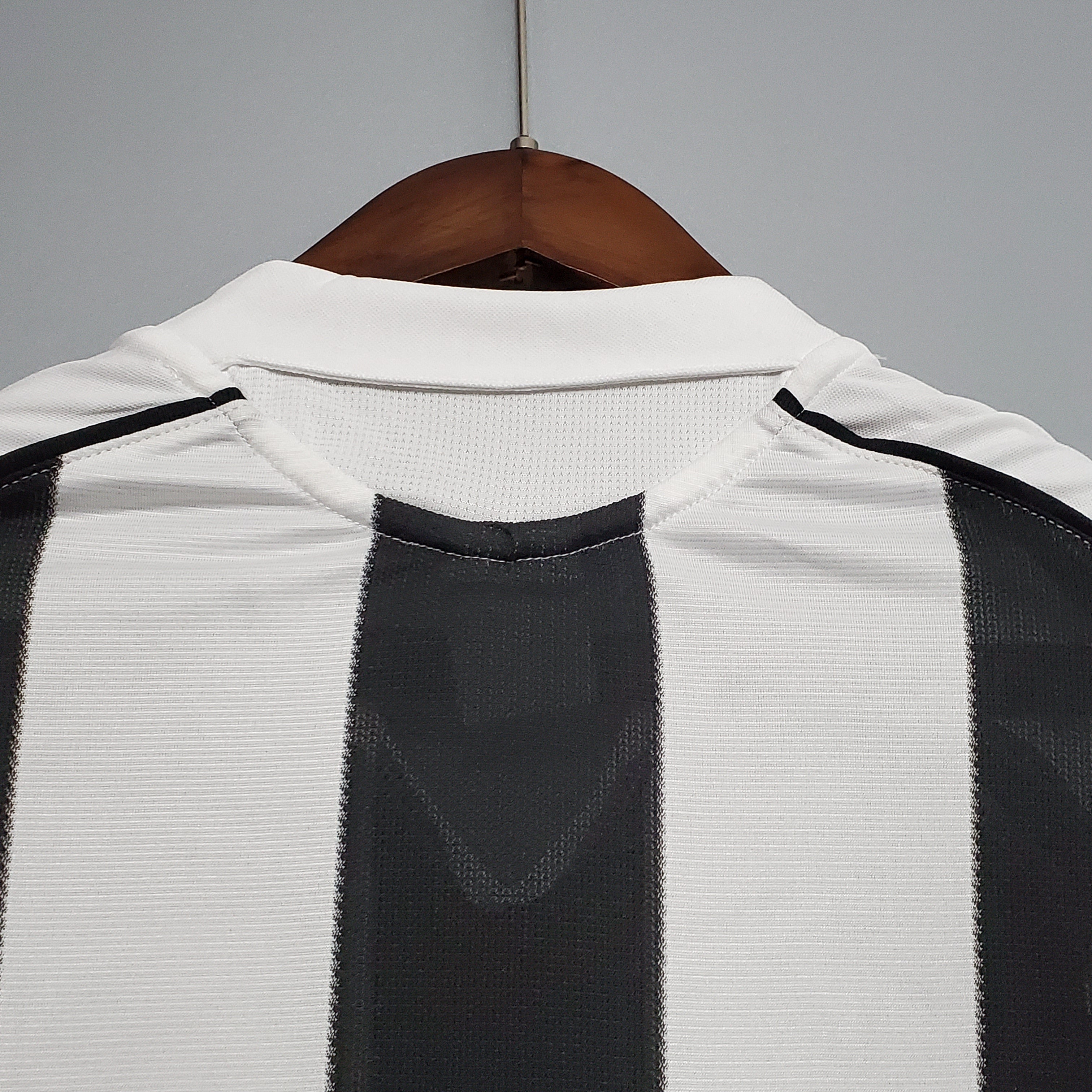 Newcastle Home Jersey 2005/06 Retro
