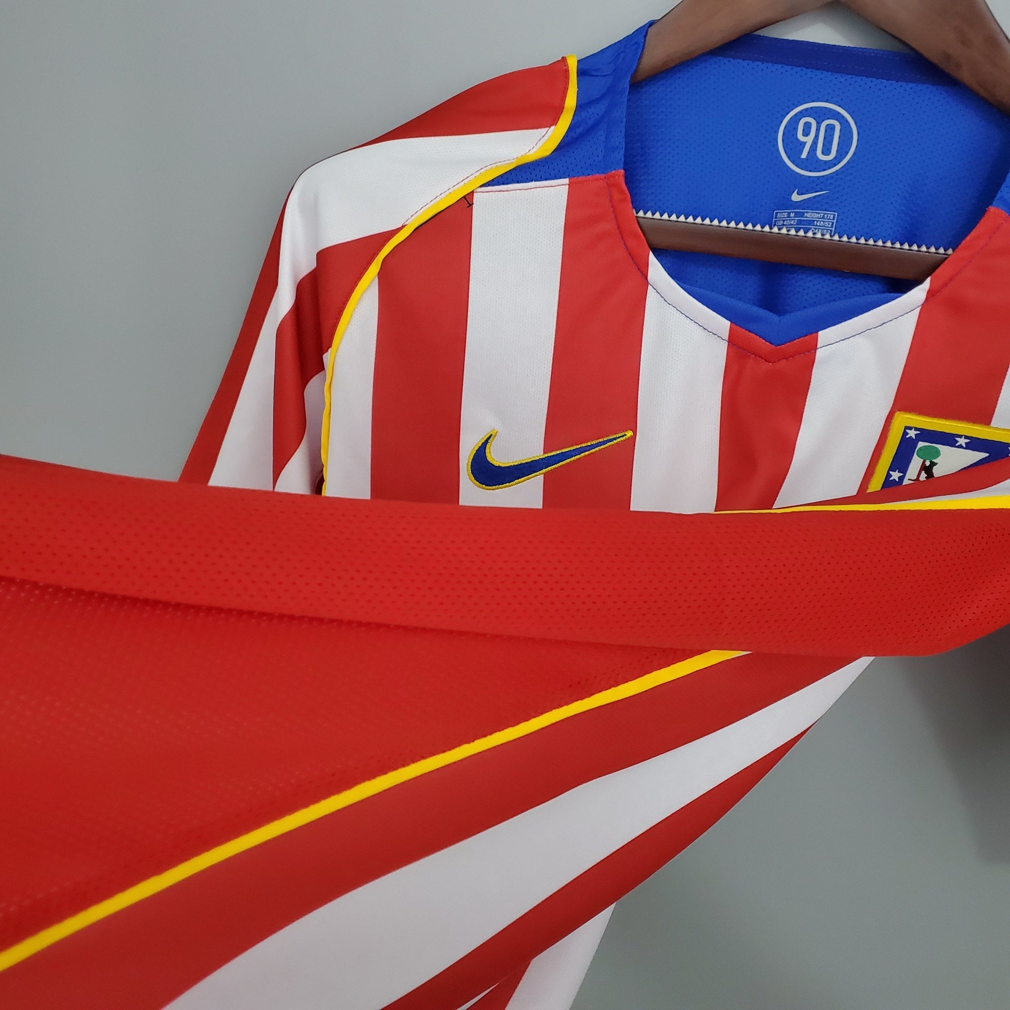 Atlético de Madrid Home Jersey 2004/05 Retro